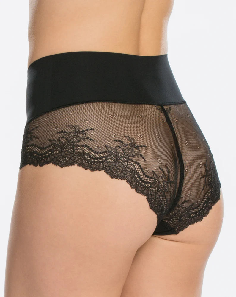 Undietectable Lace Hi Cut