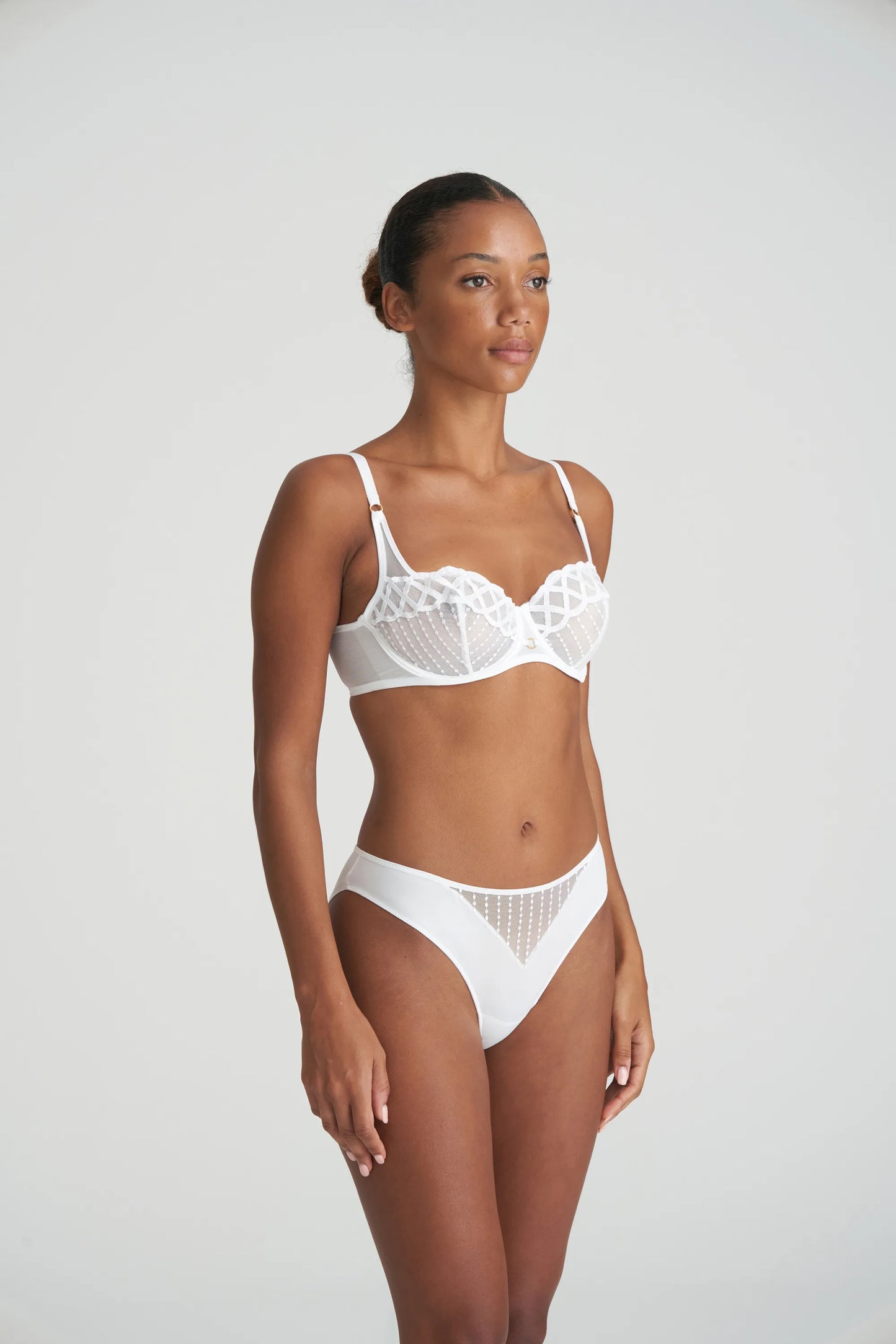 Jhana Balcony Bra Vertical Seam