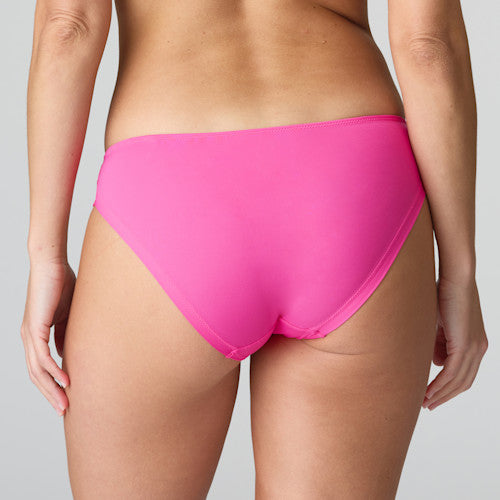 Heleen Rio Brief