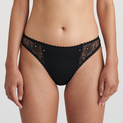 Jane Rio Brief