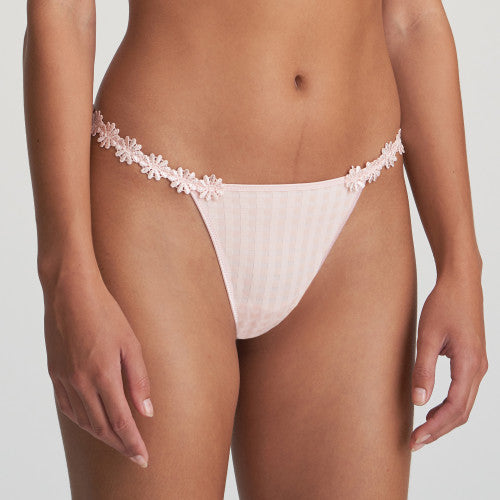Avero Thong