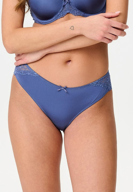 Daily Bikini Brief