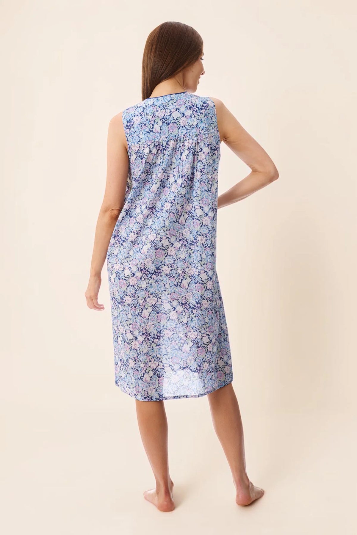 Latina Sleeveless Short Nightie