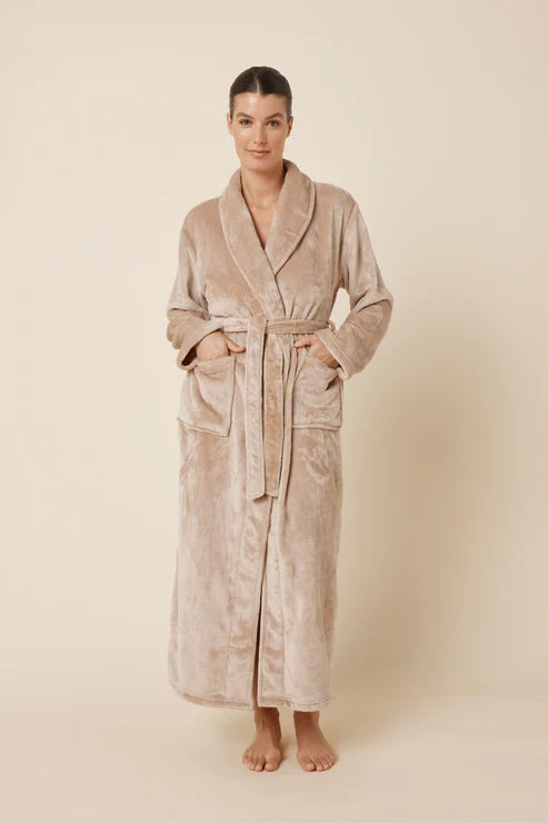 Colette Plush Robe