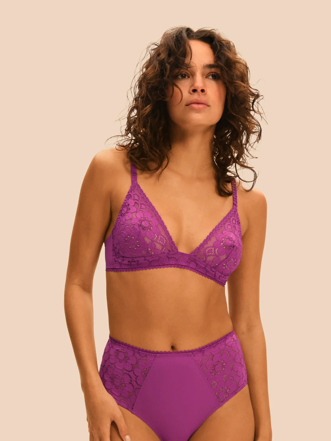 Oisive Wireless Triangle Bra